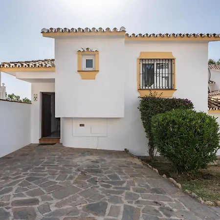 Casa Con Jardin Privado Vakantiehuis Mijas