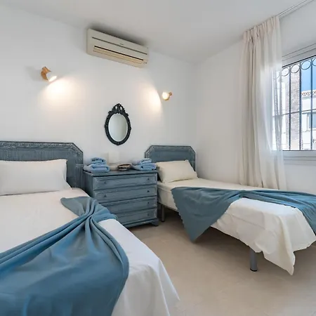 Casa Con Jardin Privado * ميخاس